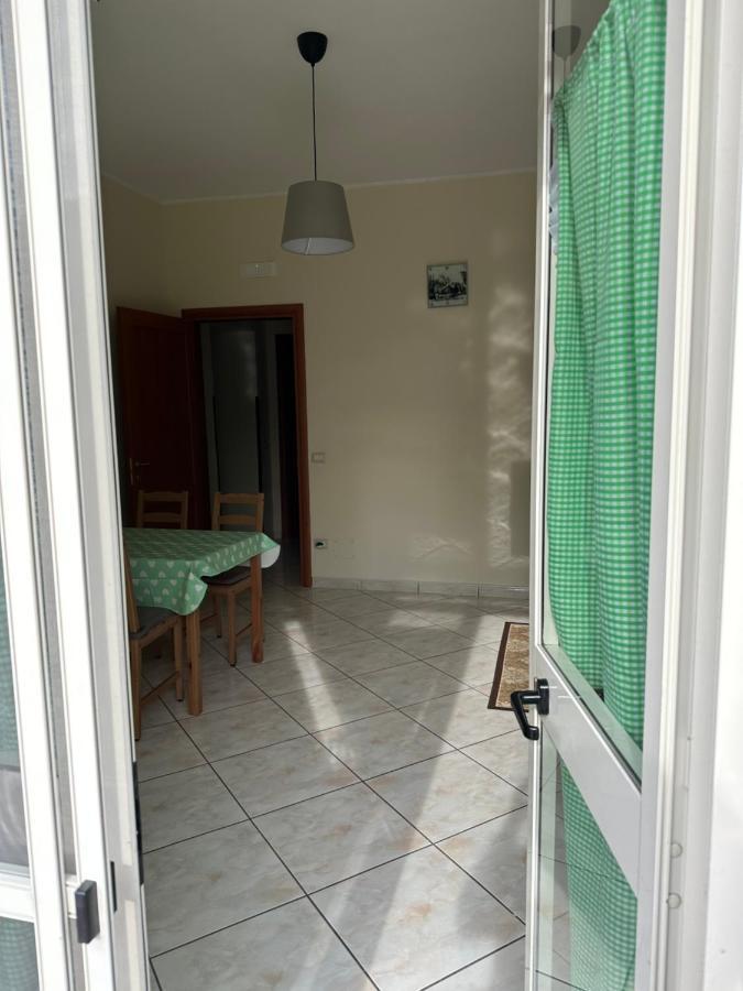 In Famiglia Apartment And Rooms For Pompei, Amalfi, Sorrento And Salerno サンテジーディオ・デル・モンテ・アルビーノ エクステリア 写真